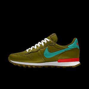 Nike Internationalist iD - iconic runner-now-lifestyle shoe